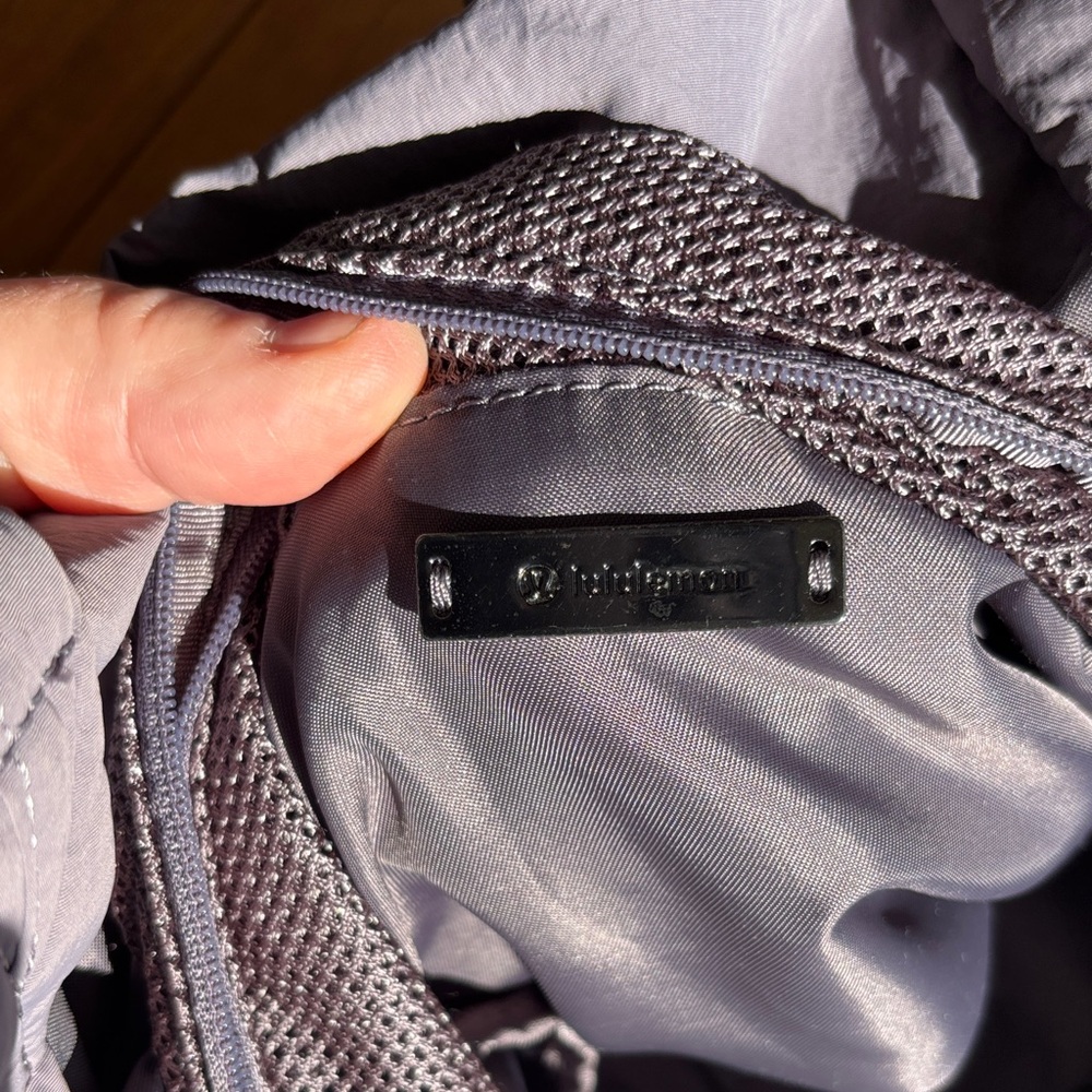 Lululemon On My Level Tote Women's Bag - Picture 7 of 10